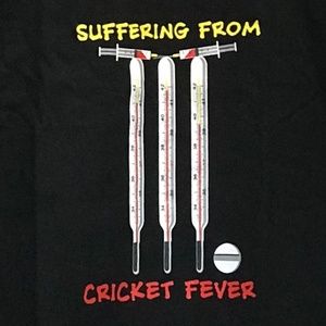 NWOT Graphic Tee T-Shirt Mens Cricket Fever Sports Black Cotton Gildan India